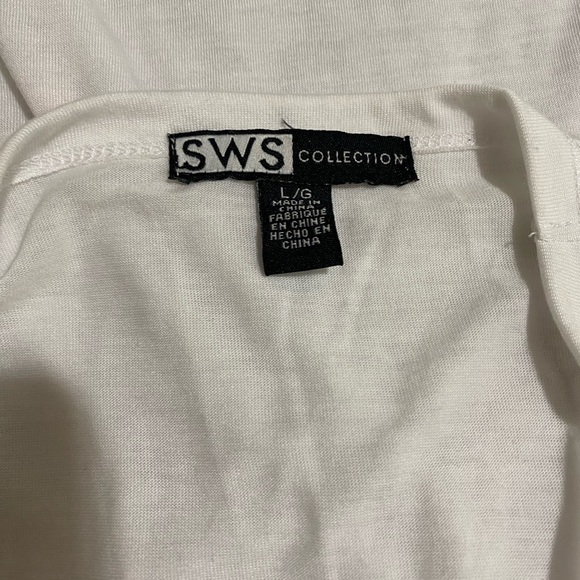 🔴2/$10 SALE🔴 SWS Collection Elephant Top - Picture 2 of 5